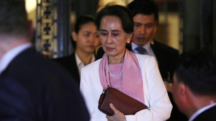  Državni udar u Mijanmaru: Vojska tvrdi da je zatočila Suu Kyi
