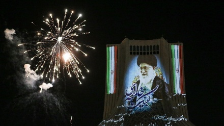 Bütün İranda «Allahu Əkbər!» nidası və nur yağışı