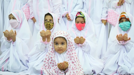 آستانہ امامزادہ پنج تن میں جشن عبادت و حجاب