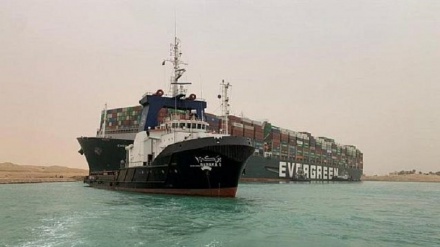 Nasukani brod u Suecu - udarac globalnoj ekonomiji