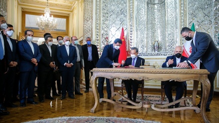 İran-Çin hərtərəfli əməkdaşlıq proqramının sənədi imzalandı