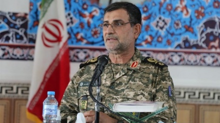 بیرونی طاقتوں کی  مداخلت و حمایت علاقائی سلامتی کے لیے خطرناک ہے، ایرانی کمانڈر 
