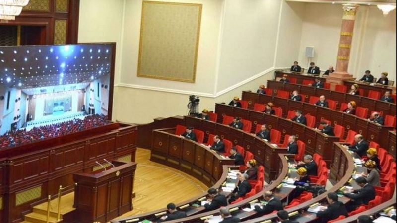 Türkmənistan parlamenti “Dostluq” yatağına dair Azərbaycanla anlaşmanı ratifikasiya edib