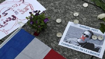 Fransada müəllimin Peyğəmbər (s) haqqında karikatura göstərdiyi üçün öldürülməsi iddiası yalan çıxdı
