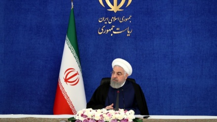 Ruhani: ABŞ-ın İran xalqına qarşı iqtisadi terrorizmi davam edir 