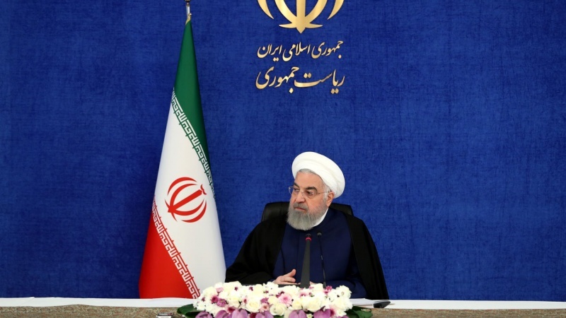 Ruhani: ABŞ-ın İran xalqına qarşı iqtisadi terrorizmi davam edir 