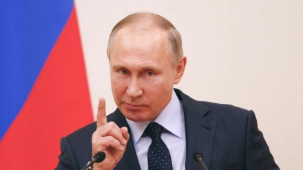 Putin upozorio da će Rusija djelovati ako NATO pređe crvenu liniju u Ukrajini