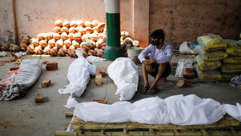 ہندوستان میں کورونا سے تباہی جاری ایک دن میں 3300 افراد ہلاک
