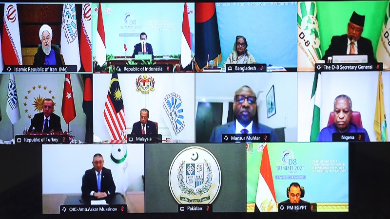 ڈی ایٹ سربراہی اجلاس میں صدر روحانی کا خطاب  
