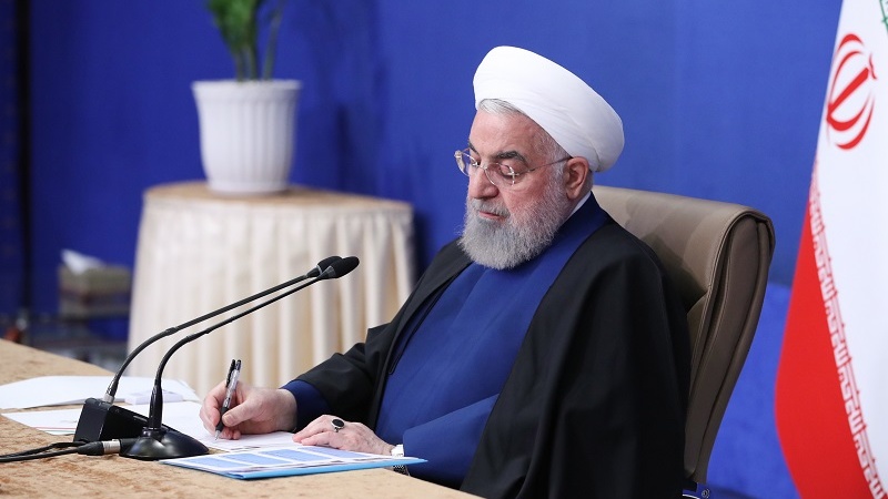 Ruhani:İranın gəlirləri barədə düşmənin hesablamaları səhv olmuşdur
