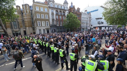 Londonda aksiyalar: 107 nəfər saxlanıldı - Video