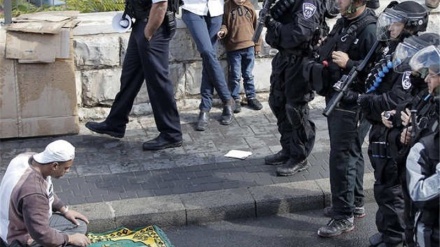 Palestinski mladići se sukobili s izraelskom policijom u Jerusalemu