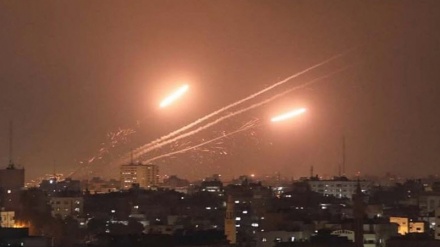 Izrael nastavio napade na Gazu, Palestinci odgovorili raketama na Tel Aviv