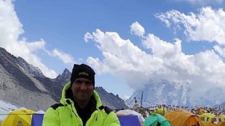 Çiyagerek îranî hilkişiya ser Çiyayê Everest