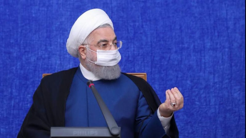 Rûhanî: Li Îranê her diçe hejmara pêketî û pêmiriyên Koronayê kêm dibe