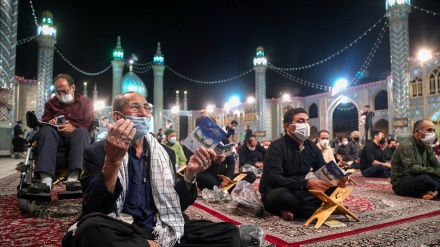 İslami İranda ilk qədr gecəsi mərasimləri keçirilib