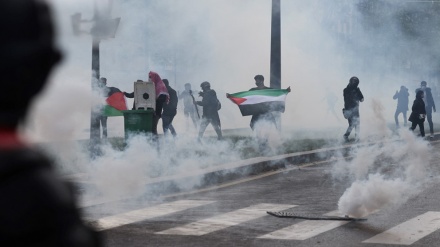 فلسطین؛ مقبوضہ علاقوں میں صیہونی دہشتگردوں کے ساتھ آمنے سامنے کا مقابلہ ۔ ویڈیو