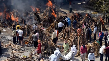 ہندوستان میں کورونا سے تباہی جاری، مزید 4454 افراد ہلاک