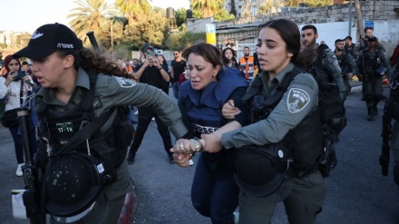 Izraelske snage napale skup, uhapsile novinarku