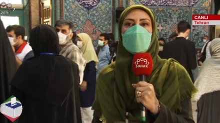 Tehranın İrşad Hüseyniyyəsi seçki məntəqəsində izdiham