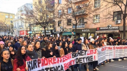 Protestat për Matematikën, ministrja Kushi: Vendosëm të ulim kufirin minimal të pikëve për çdo notë