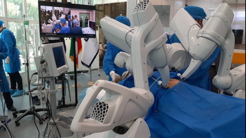 امریکہ کے روبوٹ سرجن کا ایرانی حریف تیار کر لیا گیا
