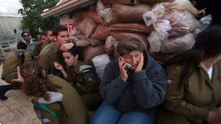 فلسطینی پٹاخوں سے صیہونیوں میں دہشت۔ ویڈیو