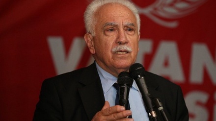 بانگەشەی نادیموکرات بوونی ئێران ڕاست نییە