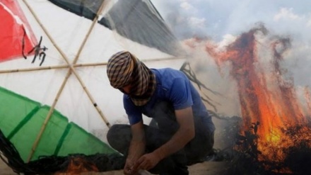 Palestinezët dërgojnë balona me zjarr drejt kolonive sioniste