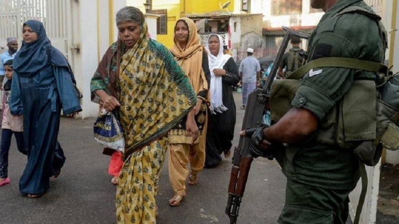 سری لنکا، فوجی اہلکاروں کا مسلمانوں کے ساتھ ناپسندیدہ رویہ