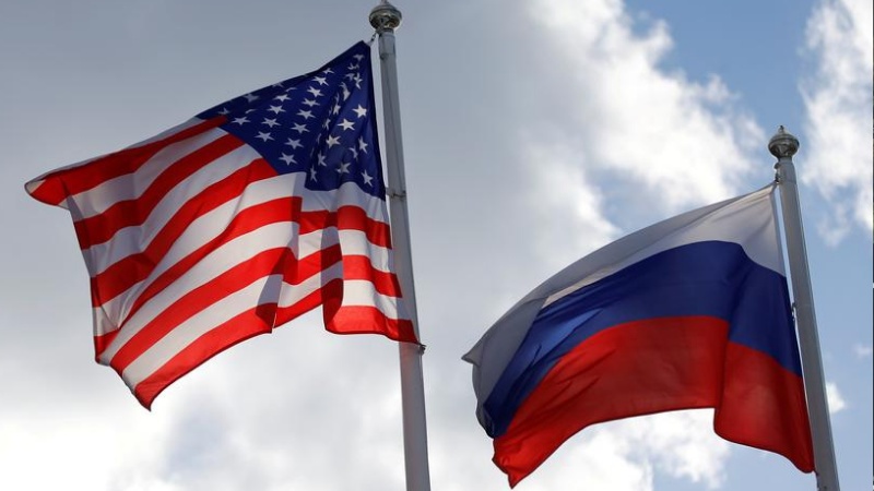 امریکہ کو ٹف ٹائم دینے کے لئے روس کے اشارے