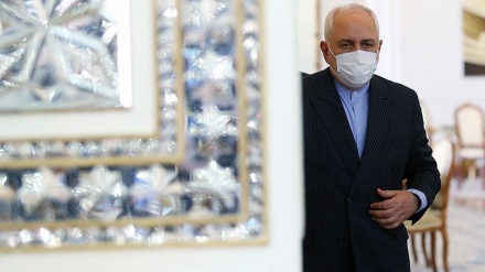 Zarif niset drejt Turqisë