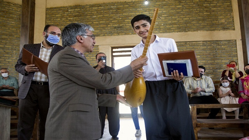 ھەڵبژێردراوانی کۆڕەجێژنی چریکەی تەموورەو موسیقای کوردیی داڵاھۆ ناسێندران