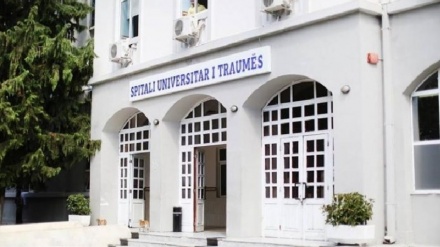 Arrestimi i 2 mjekëve se i morën lekë të plagosurit në masakrën  e Velipojës, bluzat e bardha dalin sot në protestë në mbrojtje të tyre