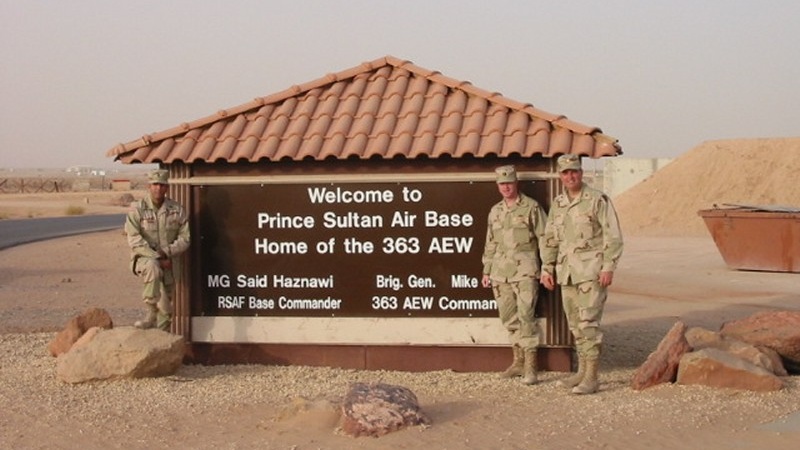 سعودی عرب کے الامیر سلطان اڈے پر امریکی جنگی طیاروں کی تعیناتی