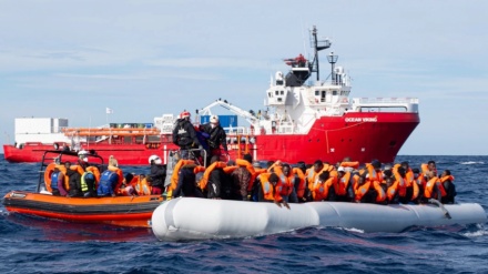 500 سے زائد تارکین وطن کو اٹلی کے ساحل پر اتار لیا گیا