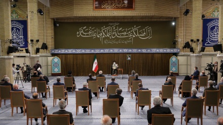 صدرروحانی اور  کابینہ کی رہبرانقلاب اسلامی سے الوداعی ملاقات(تصاویر)