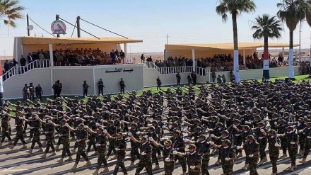 حشد الشعبی کا آٹھواں یوم تاسیس، عراقی وزیر اعظم نے پریڈ کا معائنہ کیا