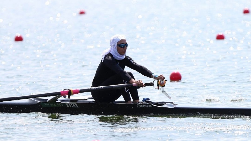 ایرانی خاتون کھلاڑی کشتی رانی کے عالمی مقابلوں کے فائ‏نل میں پہنچ گئی