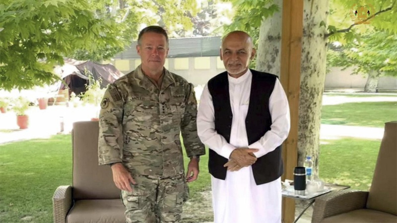 افغانستان میں امریکی مداخلت جاری، سینٹکام کے کمانڈر کی اشرف غنی سے ملاقات  