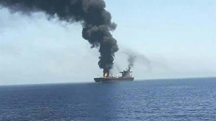 Sulmohet një anije e regjimit sionist në Detin e Omanit