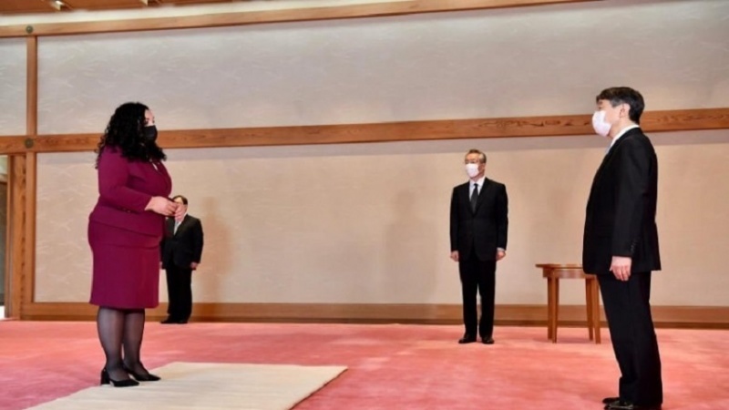 Presidentja osmani pritet nga perandori i Japonisë, Naruhito