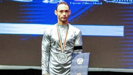 Di Şampiyoniya Cîhanê ya li Spanyayê de ji bo werzîşkarekî Îranî madala zêrîn stend