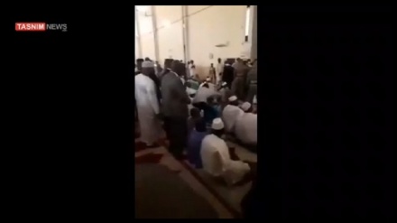 عید کی نماز کے دوران مالی کےعبوری وزیر اعظم پر جان لیوا حملہ+ ویڈیو