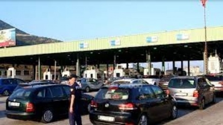 Dyndje e madhe pushuesish nga Kosova drejt Shqipërisë, më shumë se 10 mijë qytetarë kanë hyrë që në orët e para të mëngjesit