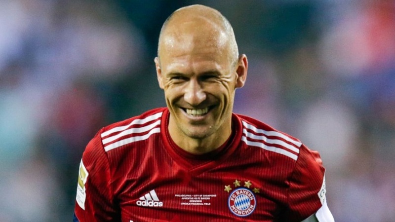  Lîstikvanên navdar ê holendî, Arjen Robben carek din xatir ji xwest