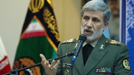 انسانی حقوق کے دعویداروں پر تنقید، فوجی امور میں رہبر انقلاب اسلامی کے مشیر