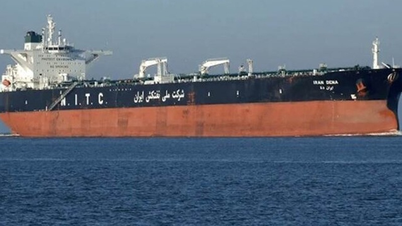 لبنان کے لئے ایران کے تیل بردار بحری جہاز نہر سوئز پہنچے