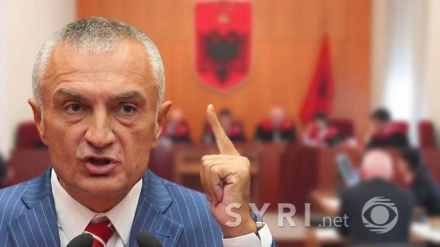 Kushtetuesja nuk do të shqyrtojë ‘shkarkimin’ e Metës të paktën deri në nëntor