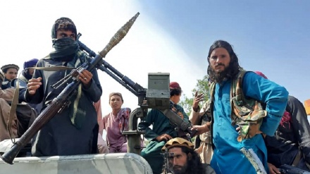 طالبان، کابل میں داخل ہو گئے، امریکی حمایت اشرف غنی کے کام نہ آئی، عبوری حکومت کے زمزمے سنائی دینے لگے